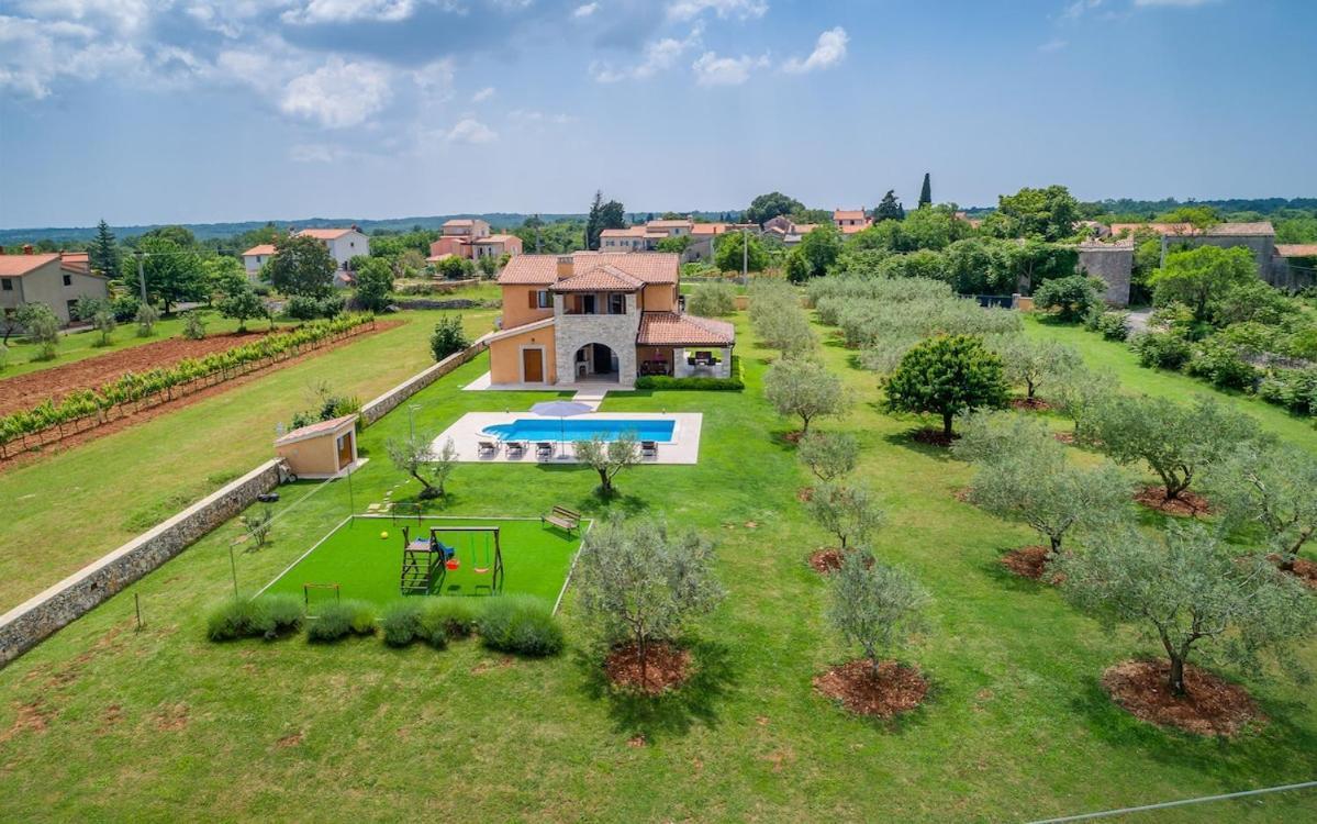 Villa Oliveta By Istrialux Filipana Exterior photo